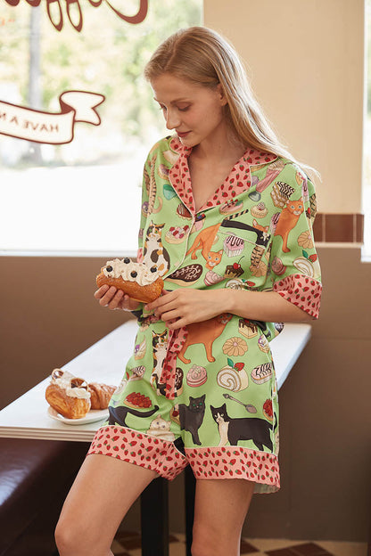 Gracefully Styled Garment for Any Occasion