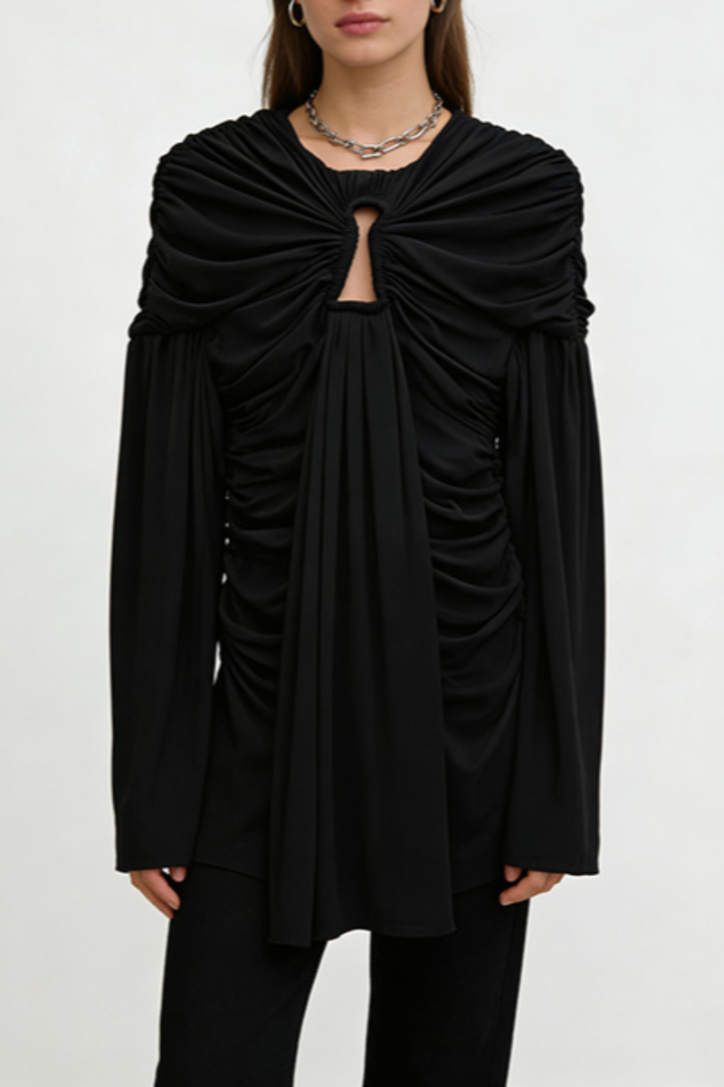 Well Tailored Dress with a Graceful Silhouette