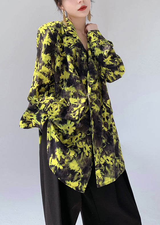 Classic Vintage Shirt with a Flattering Fit