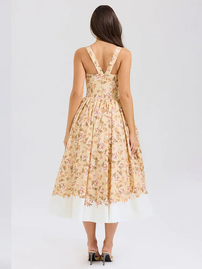 Classic Vintage & Enduringly Stylish Dress