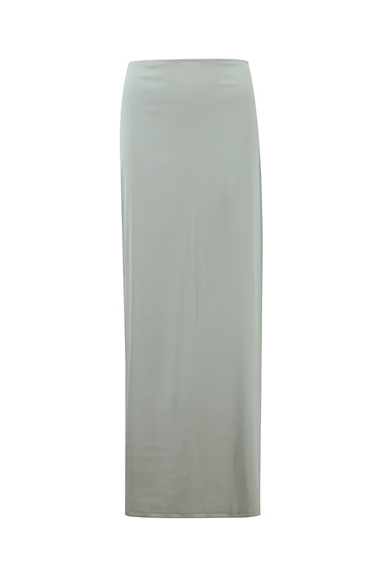 Sophisticated Garment with a Clean Classic Look