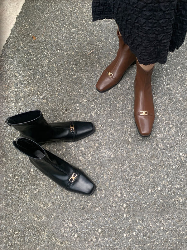 Polished Boots with an Effortless Classic Look