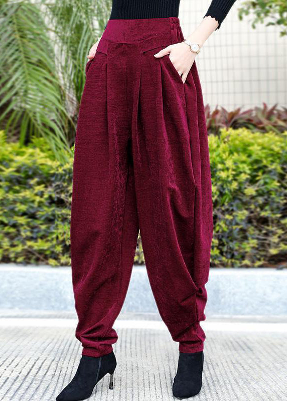 Effortlessly Elegant Pants with a Timeless Design