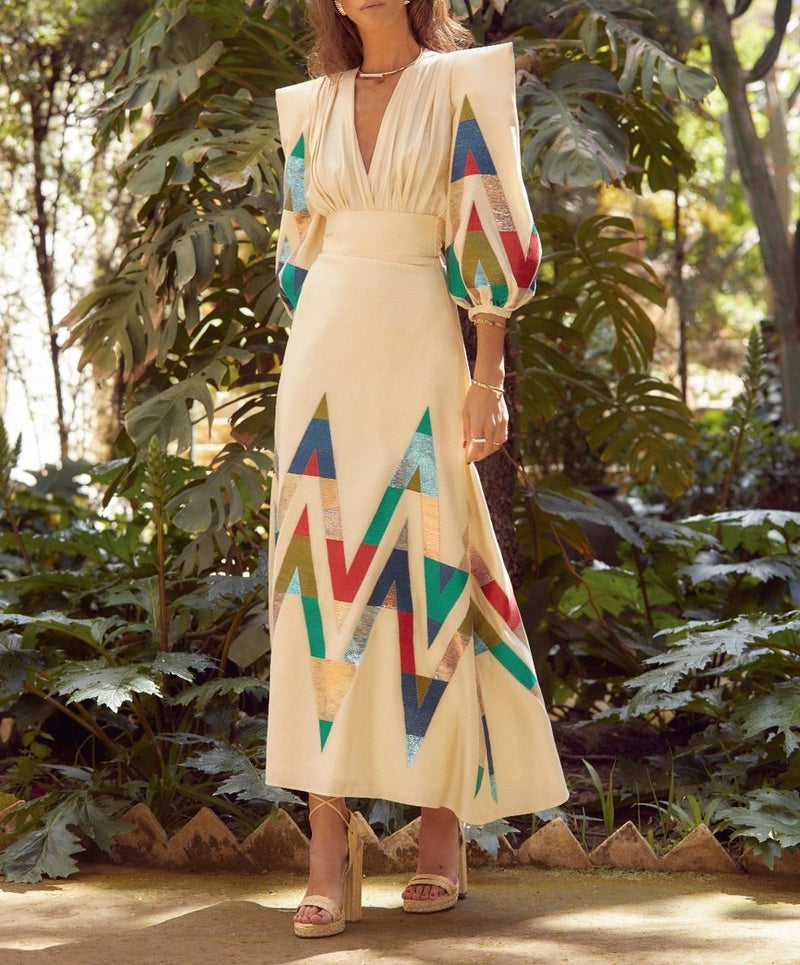 Classic Vintage & Enduringly Stylish Dress