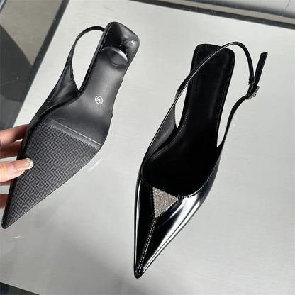 Effortlessly Elegant Heels with a Timeless Design