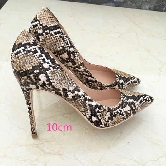 Well Tailored Heels with a Graceful Silhouette