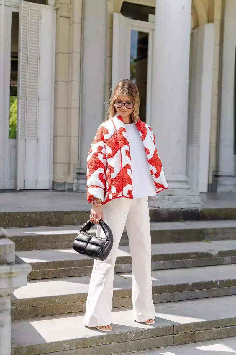 Well Tailored Jacket with a Graceful Silhouette