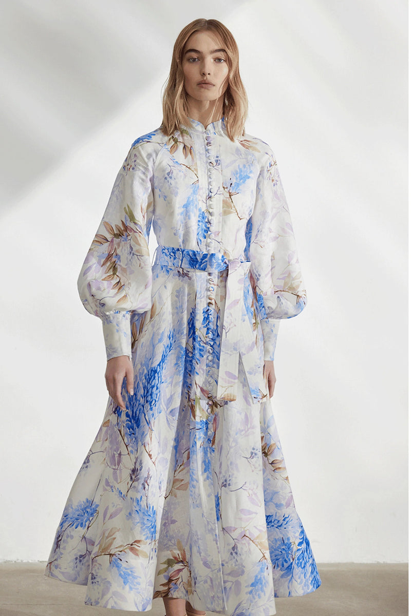 Classic Vintage Dress with a Flattering Fit