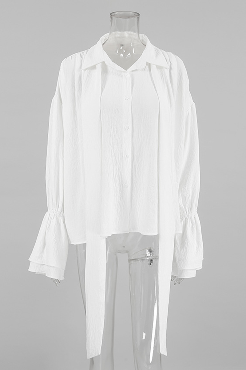 Well Tailored Blouse with a Graceful Silhouette