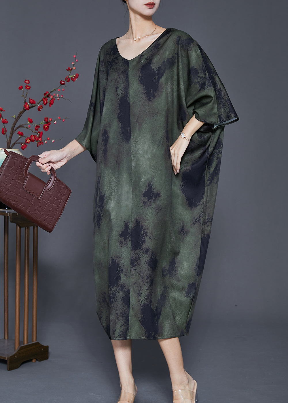 Classic Vintage Dress with a Flattering Fit