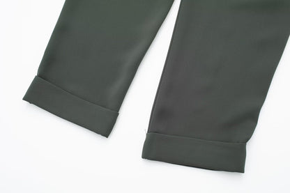 Classic Vintage Pants with a Flattering Fit