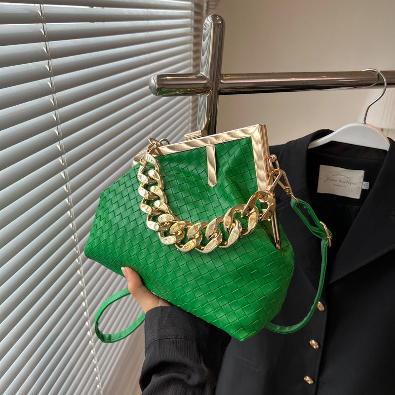 Beautifully Finished Bag in a Timeless Design