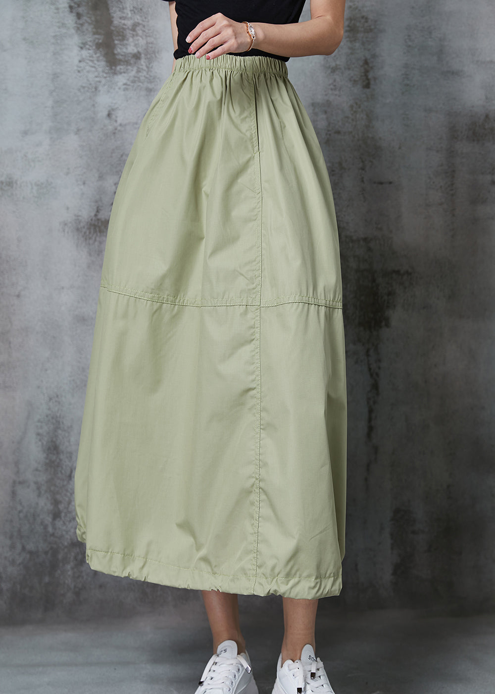 Well Tailored Garment with a Graceful Silhouette