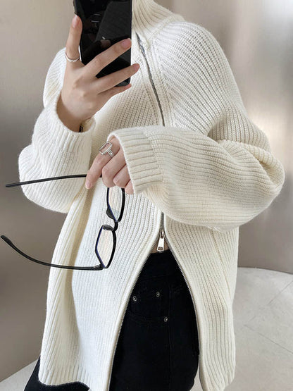 Classic Vintage Sweater with a Flattering Fit