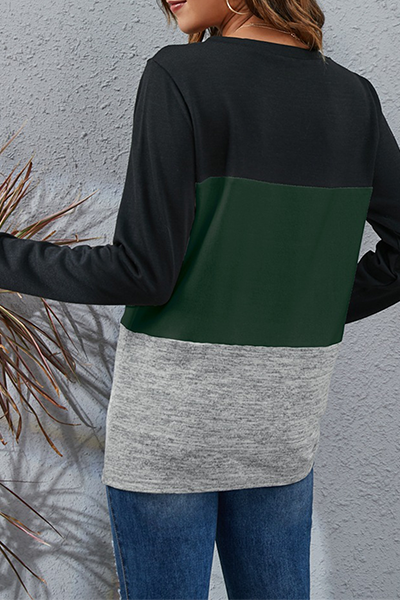 Well Tailored Top with a Graceful Silhouette