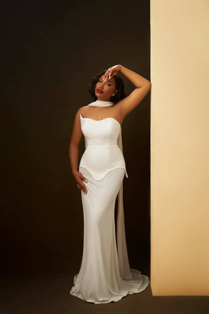 Gracefully Styled Dress for Any Occasion