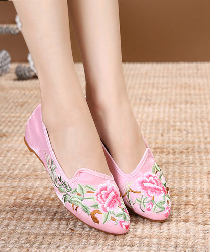 Polished Shoes with an Effortless Classic Look