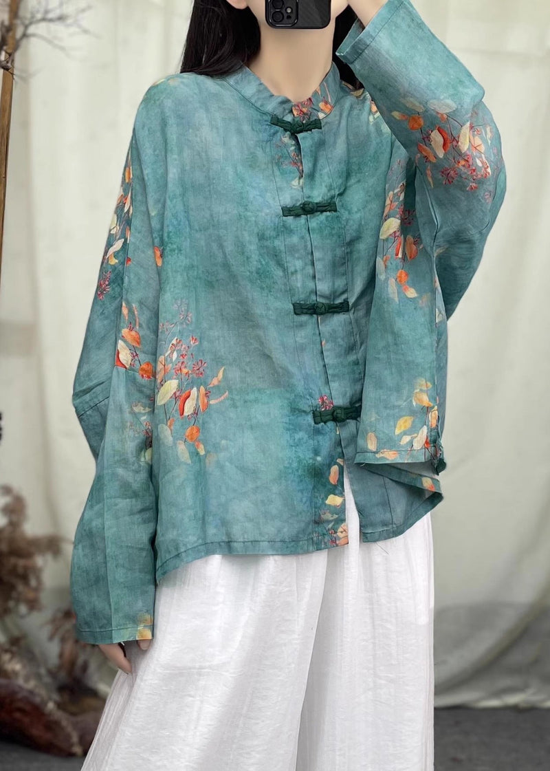 Classic Vintage Coat with a Flattering Fit