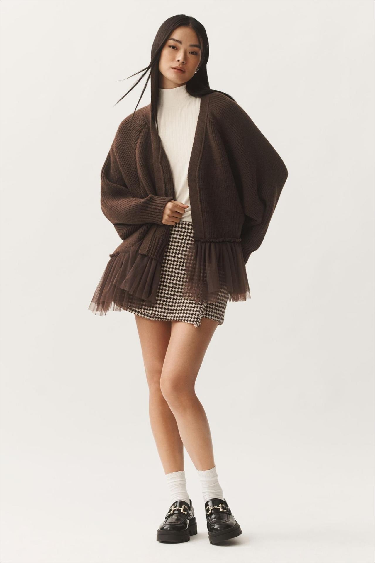 Gracefully Styled Cardigan for Any Occasion