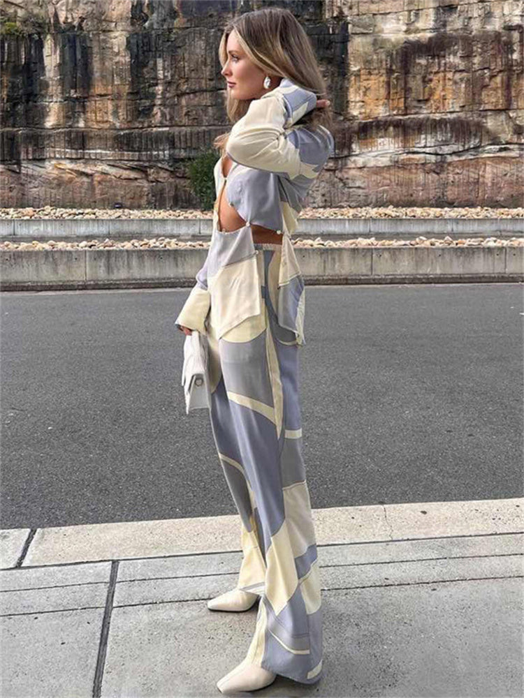 A Vintage Style Trousers with Delicate Timeless Details