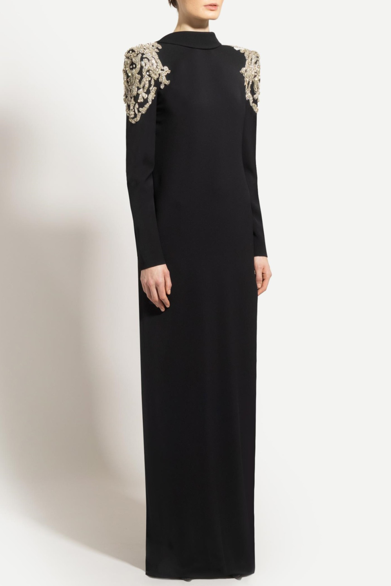 Gracefully Styled Dress for Any Occasion