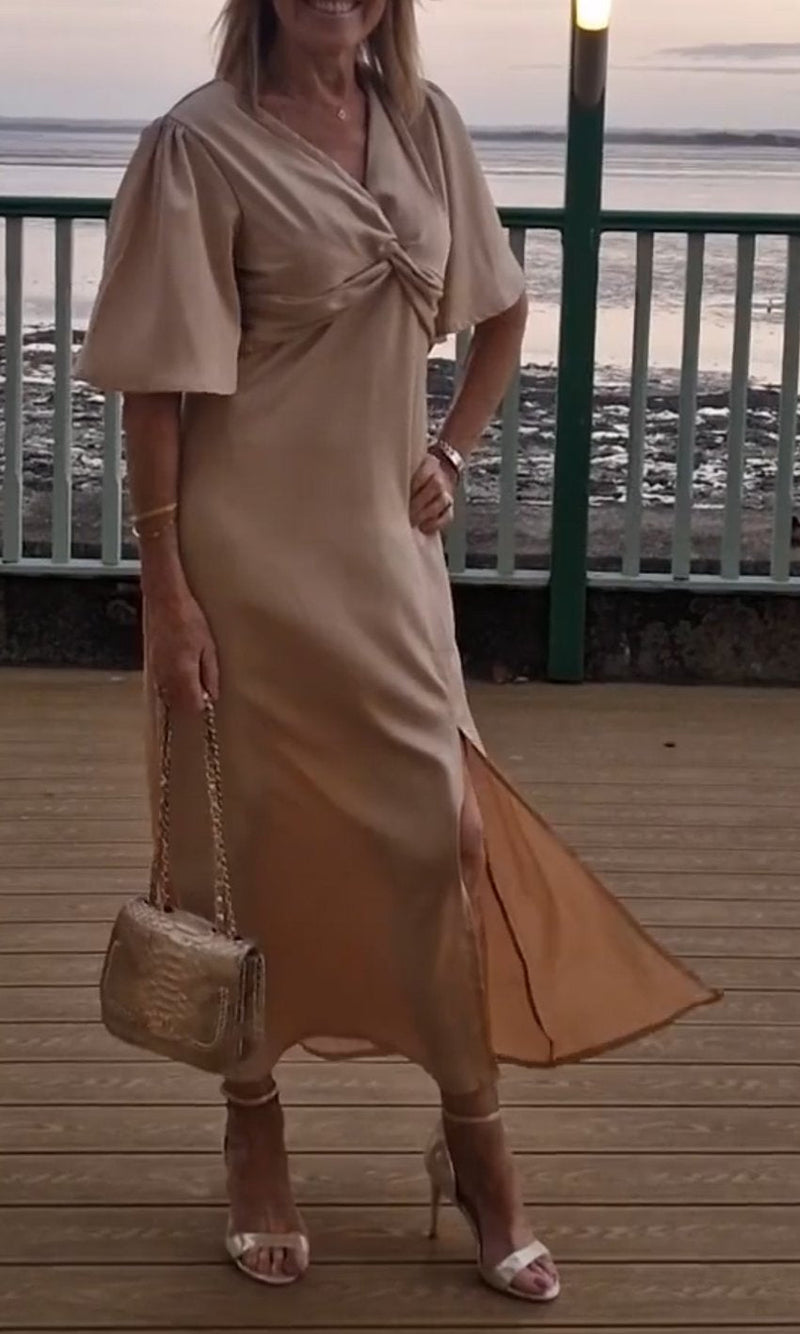 Beautifully Crafted Dress in a Classic Style