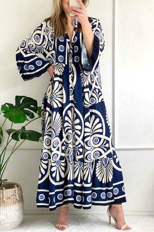 Sophisticated Dress with a Clean Classic Look