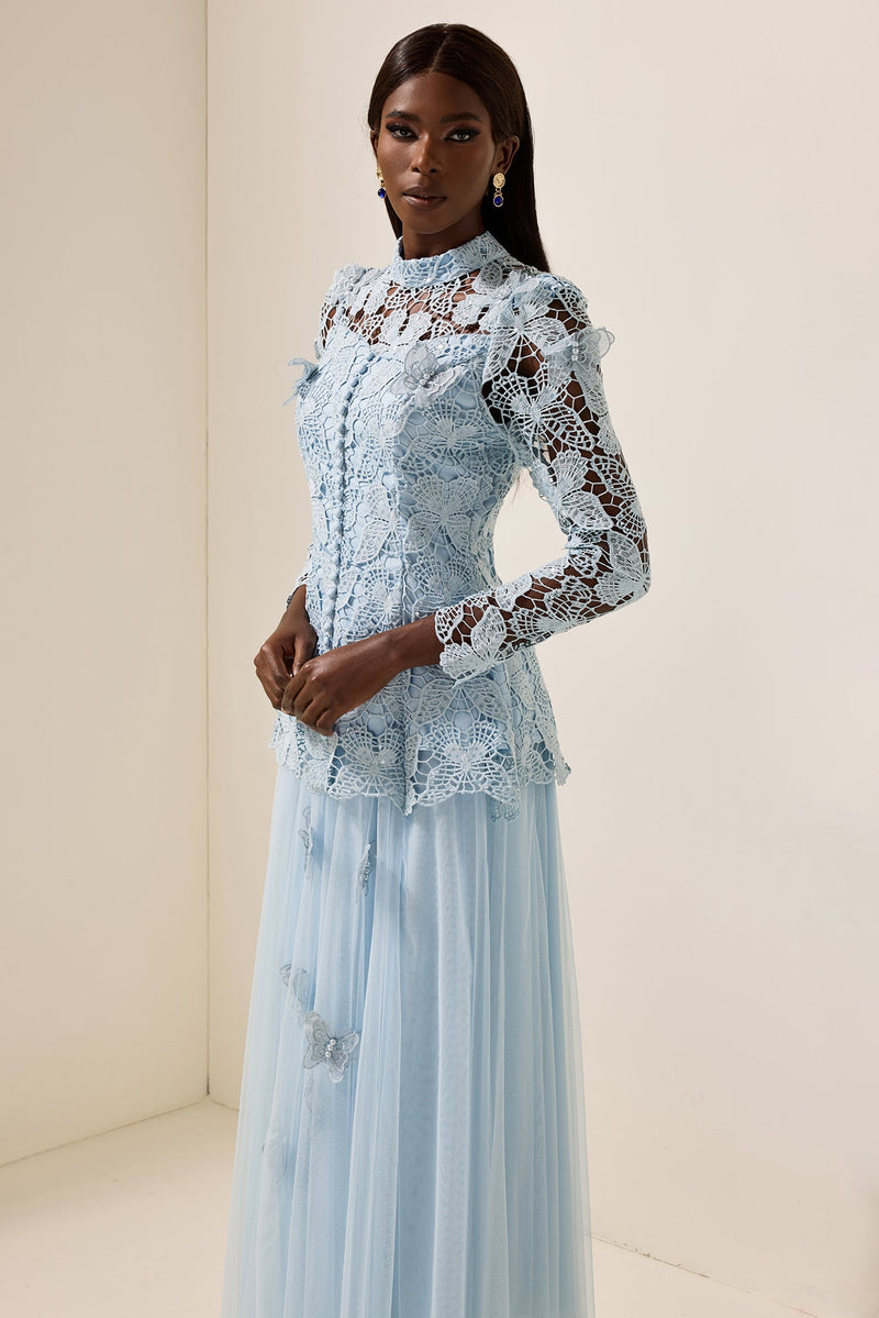 Beautifully Crafted Top in a Classic Style