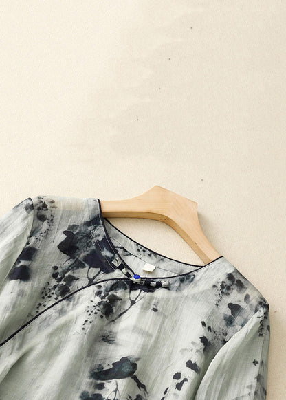 Beautifully Finished Blouse in a Timeless Design