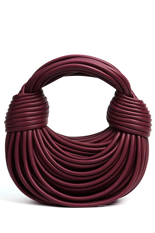 Well Tailored Bag with a Graceful Silhouette
