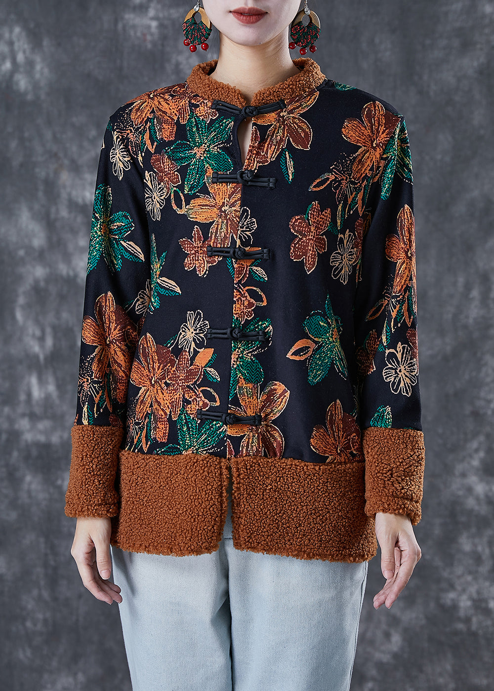 Elegantly Styled Coat for Everyday Wear