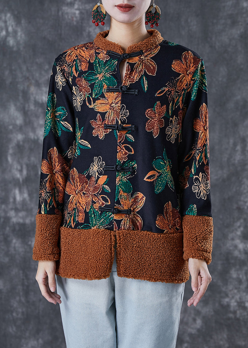 Elegantly Styled Coat for Everyday Wear