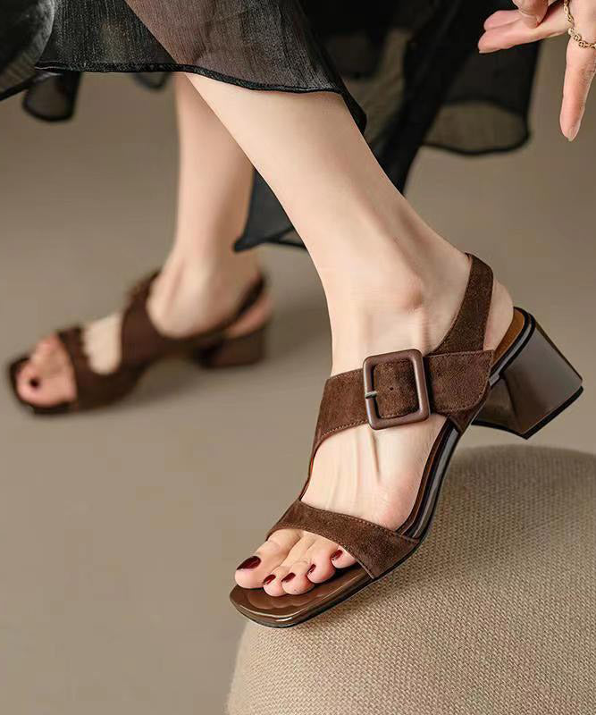 Classic Vintage Sandals with a Flattering Fit