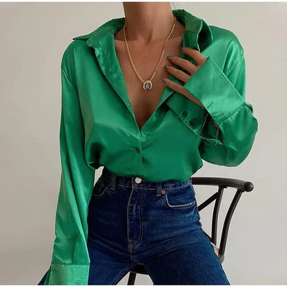 Beautifully Crafted Blouse in a Classic Style