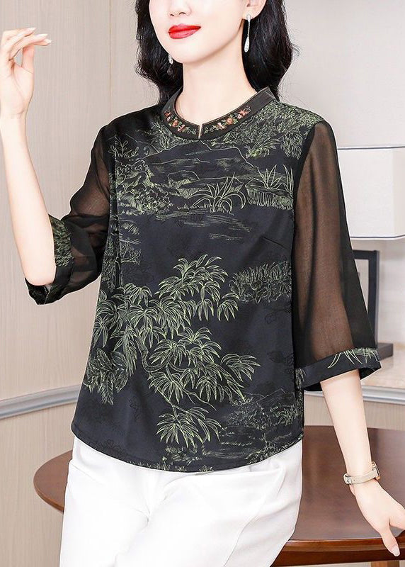 Classic Vintage Top with a Flattering Fit