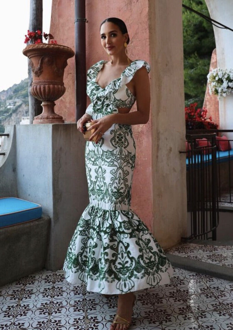 A Vintage Style Dress with Delicate Timeless Details