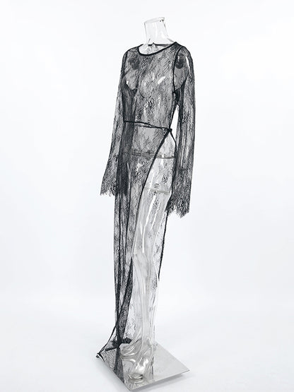 Well Tailored Blouse with a Graceful Silhouette