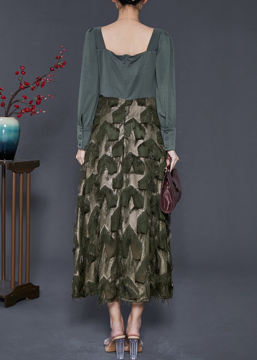 Beautifully Crafted Dress in a Classic Style