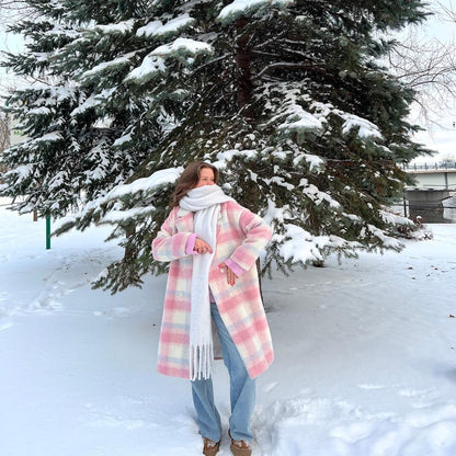 Beautifully Finished Coat in a Timeless Design