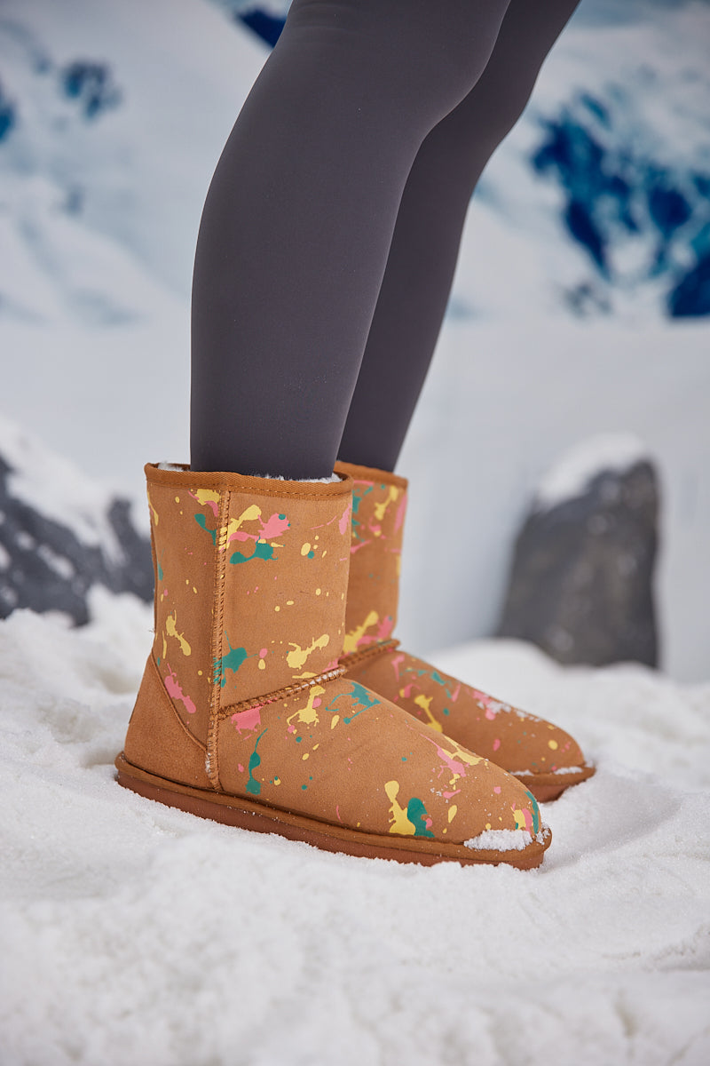 Well Tailored Boots with a Graceful Silhouette