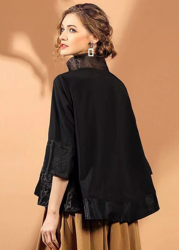 Sophisticated Blouse with a Clean Classic Look