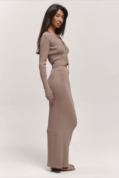 Beautifully Crafted Sweater in a Classic Style