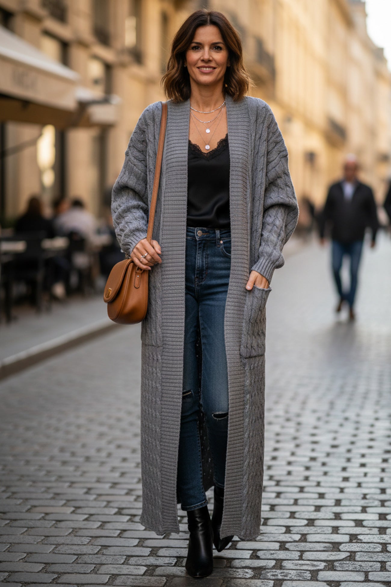 Effortlessly Elegant Cardigan with a Timeless Design