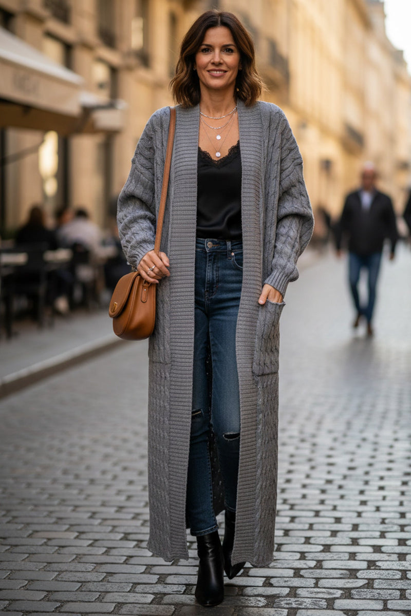 Effortlessly Elegant Cardigan with a Timeless Design