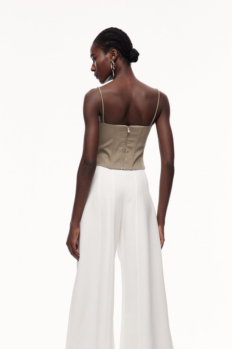 Beautifully Finished Top in a Timeless Design