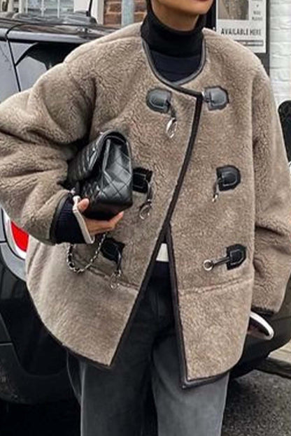 Beautifully Finished Jacket in a Timeless Design