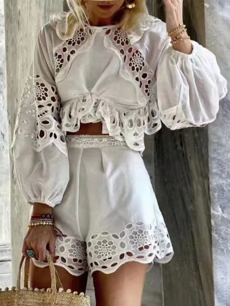 Well Tailored Garment with a Graceful Silhouette