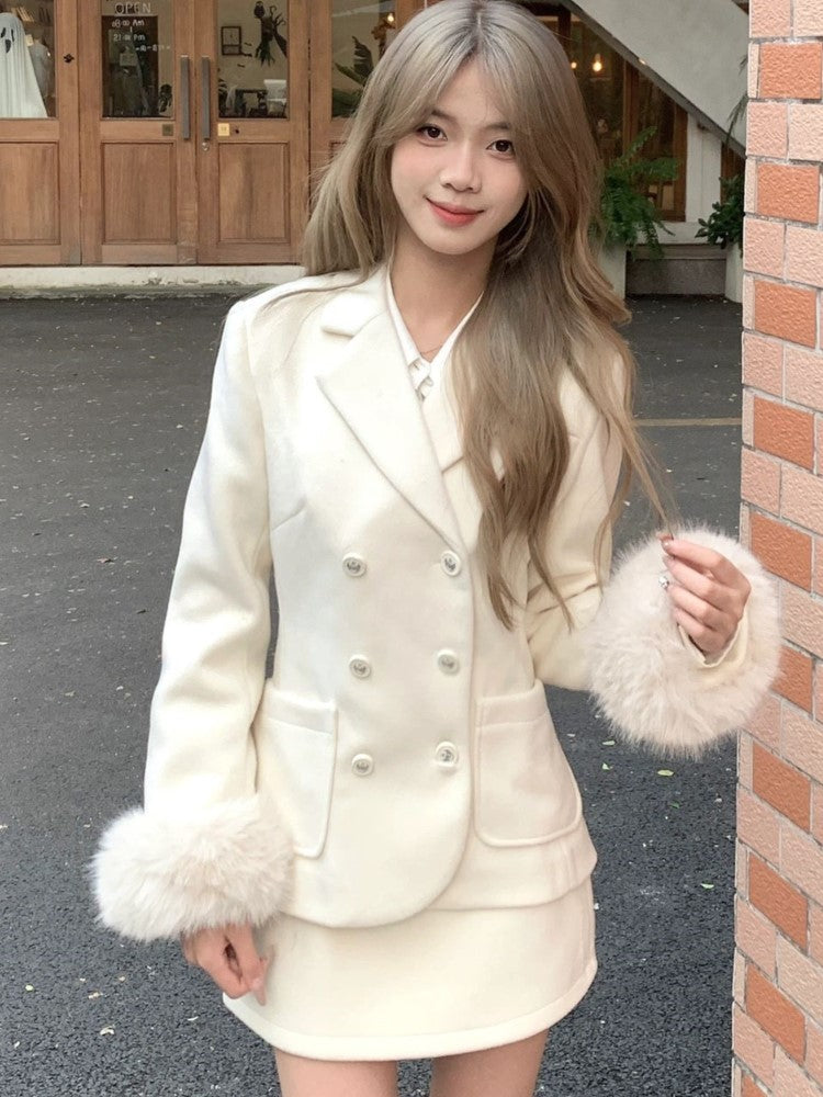 Effortlessly Elegant Jacket with a Timeless Design
