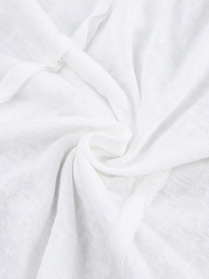Effortlessly Elegant T-Shirt with a Timeless Design
