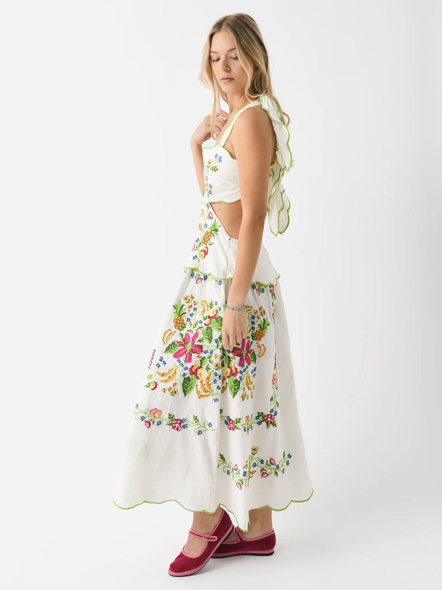 Beautifully Crafted Dress in a Classic Style
